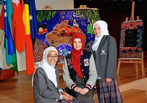 Ilim College students, police and Indigenous Australian join forces to ...