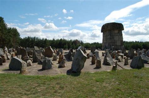 Treblinka (concentration camp): the history of. Memorial at Treblinka