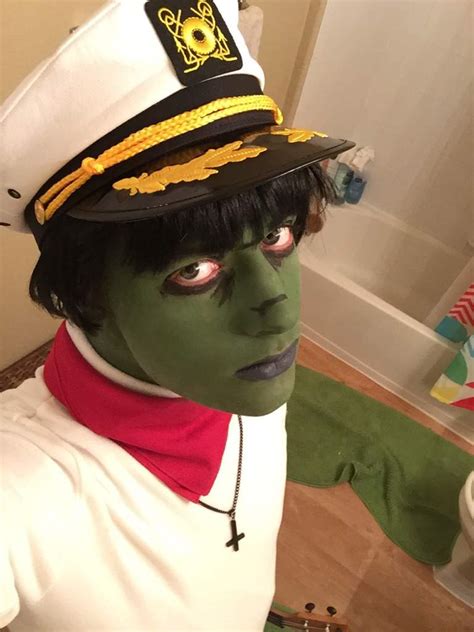 Murdoc Niccals (Plastic Beach Ver.) | Cosplay Amino