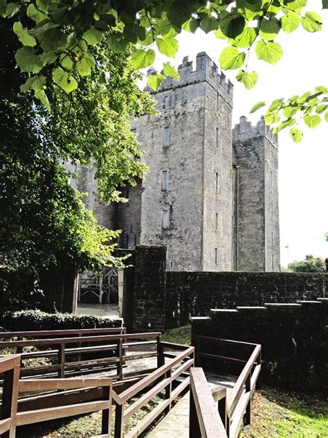 {Let's Visit} Bunratty Castle & Folk Park