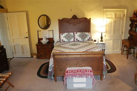 Colonial Room - Jailer's Inn Bed & Breakfast