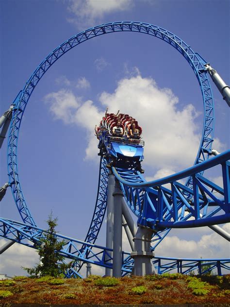 Blue Fire at Europa-Park | Roller coaster images, Roller coaster, Amusement park rides