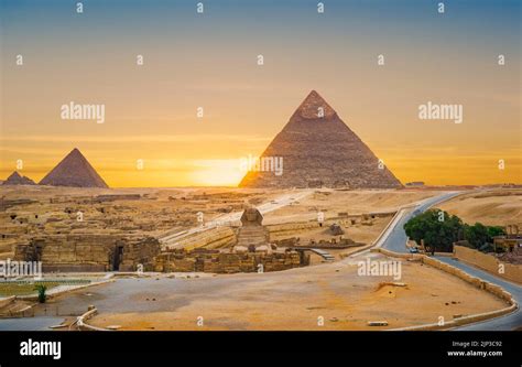 sphinx, giza necropolis, sphinxs Stock Photo - Alamy