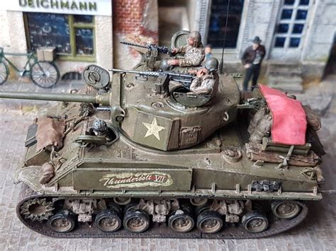 Creighton Abrams Sherman M4A3E8 "Thunderbolt VII" diorama 1:72 scale | Modell, Modellbau, Bau