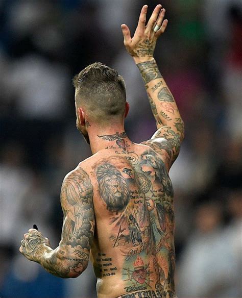 Pin di Mirko Albanese su Tatuaggi | Tatuaggi uomo piccoli, Idee per ...