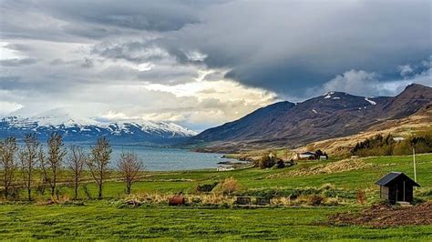 14 Iceland Ring Road Hotels to Book in 2024 - Veggies Abroad