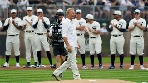 Kevin Costner returns to 'Field of Dreams' as Chicago White Sox beat New York Yankees | Baseball ...