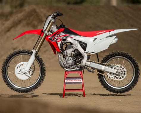 2015 Honda CRF250R - Dirt Bike Test