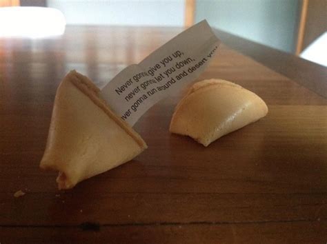 20 Funny Fortune Cookie Sayings To Crack You Up