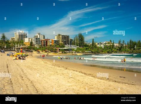 Kings Beach, Queensland, Australia - People swimming at the local beach Stock Photo - Alamy