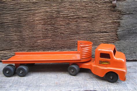 Vintage Metal Toy Truck 1940s or 50s STRUCTO Pressed Steel