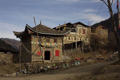 Tibetan house, Amdo | Tibet, Asian architecture, Tibetan