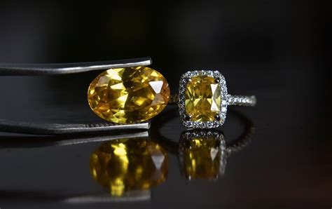 Premium Photo | Yellow gemstone for making jewelry