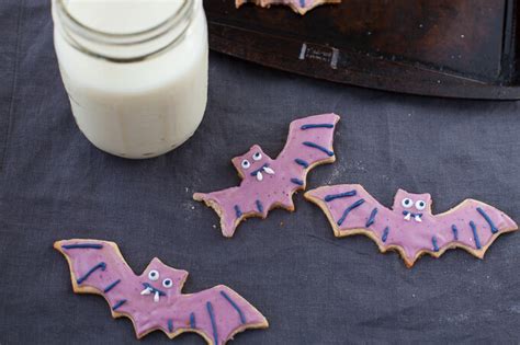 Halloween Bat Cookies with Wild Blueberry Icing Recipe | Wild Blueberries