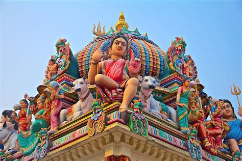 Sri Mariamman Temple in Singapore - Singapore Chinatown Attractions – Go Guides