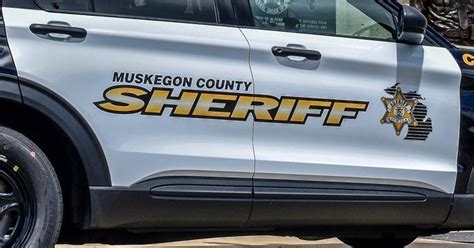 Muskegon County sheriff's deputies plea no contest in death of inmate - CBS Detroit