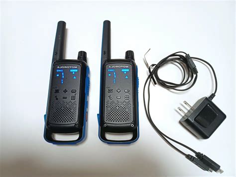 Motorola Talkabout T800 Two-Way Radios, 2 Pack, Black/Blue