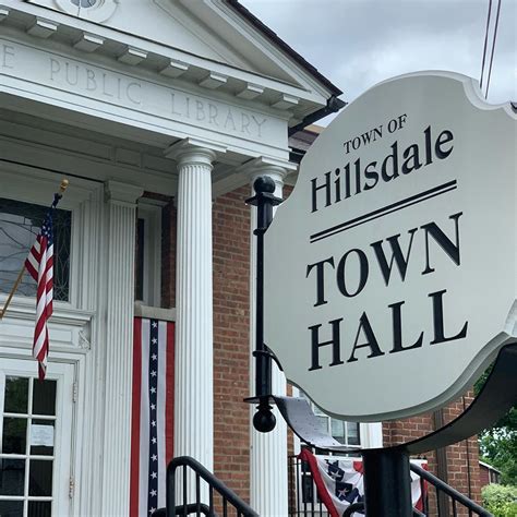 Lovely Hillsdale NY. #Historictown #townhall #historicbuilding #lovely ...