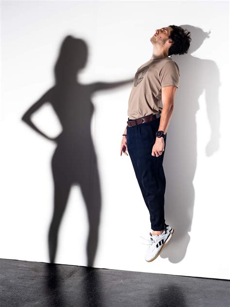 Creative ideas for shadow photography - Photography Blog Tips - ISO 1200 Magazine