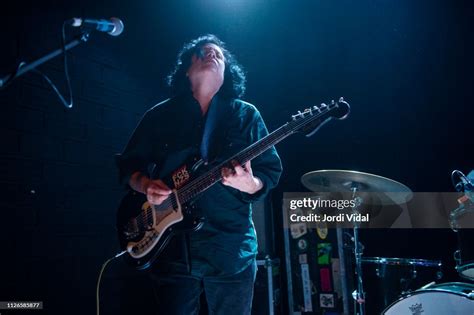 Thalia Zedek of Thalia Zedek Band performs on stage at Sala Vol on... News Photo - Getty Images