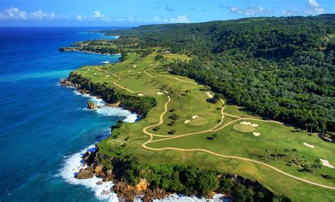 Top 10 Best Golf Resorts in Hawaii and the Caribbean