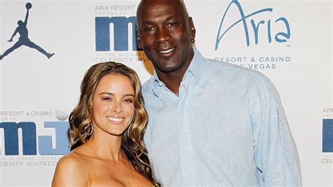 Michael Jordan's wife Yvette has the biggest $1million engagement ring – see photo | HELLO!