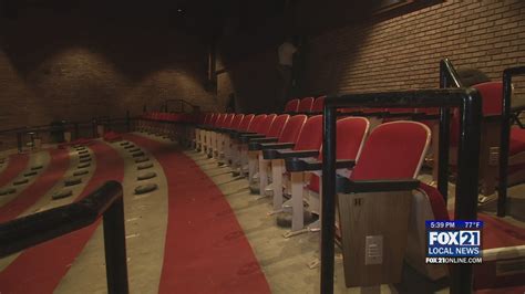 Duluth Playhouse Gives Away Old Red Seats - Fox21Online