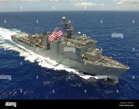 USS Rushmore (LSD-47) Whidbey Island-class dock landing ship of the ...