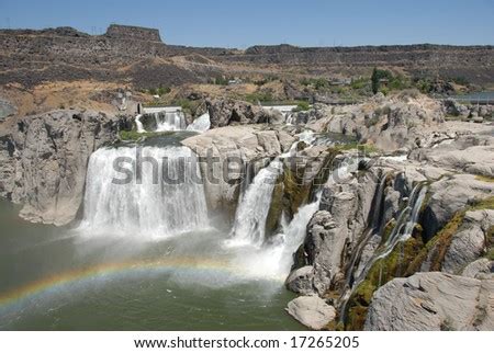 Twin Falls, Idaho Waterfall With Rainbow Stock Photo 17265205 ...