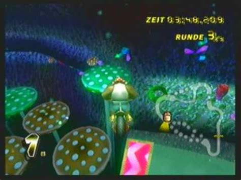 Mario Kart Wii - Mushroom Gorge fun - YouTube