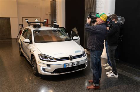 Volkswagen tests Level 4 self-driving in Hamburg Volkswagen - autonomous driving - Paul Tan's ...