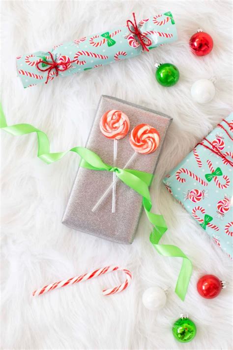 Steal These Holiday Gift Wrapping Ideas - DIY candy cane themed paper