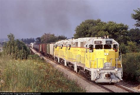 CIC 111 Cedar Rapids & Iowa City Railway EMD GP35 at Fairfax, Iowa by Erik Rasmussen | Cedar ...