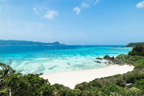 Deserted Tropical Island Beach and Clear Blue Water, Southern Japan ...