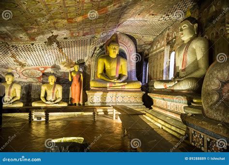 Buddha Statues at Dambulla Cave Temple, Golden Temple of Dambulla, Sri ...