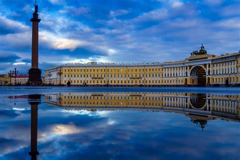 Palace Square. Saint-Petersburg. Russia | St petersburg russia, St petersburg, Stockholm travel