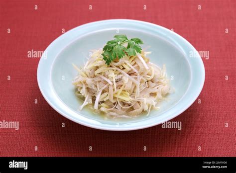 White omasum( beef tripe ) with ginger, Chinse cuisine Stock Photo - Alamy