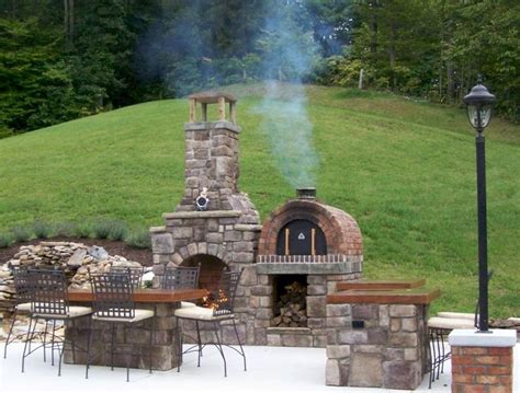 37 DIY Outdoor Fireplace and Fire pit Ideas - GODIYGO.COM | Outdoor fireplace pizza oven, Diy ...