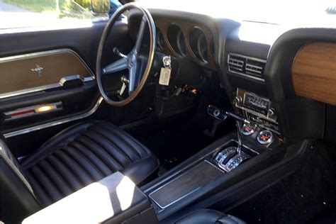 1970 FORD MUSTANG MACH 1 - Interior - 210089