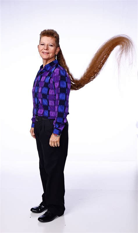 Tennessee woman sets record with world’s longest mullet | WATE 6 On Your Side