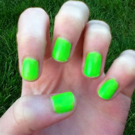 MY LIME GREEN NAILS !!! | Lime green nails, Green nails, Nails