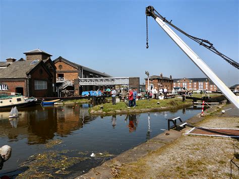 The National Waterways Museum (Boat... © David Dixon cc-by-sa/2.0 ...