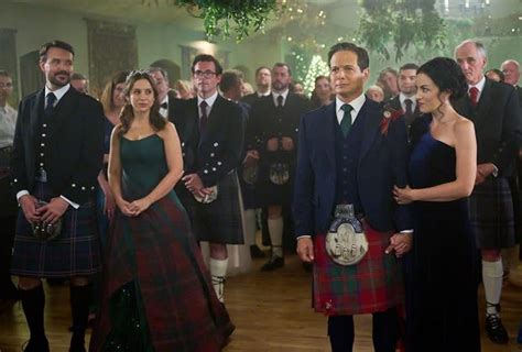 A Merry Scottish Christmas’ Scott Wolf, Lacey Chabert Hail ‘Complex’ Hallmark Movie, Tease Party ...