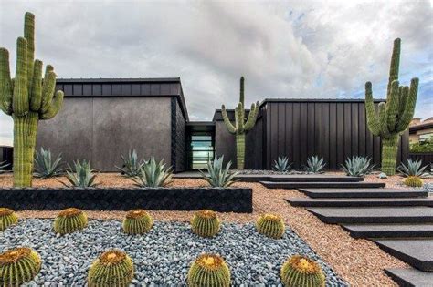 Transform Your Space with Creative Desert Landscaping Designs | Desert ...