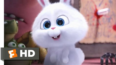 The Secret Life of Pets - Scary Snowball Scene | Fandango Family - YouTube