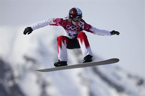 Canada wins silver in women's snowboard cross at Sochi