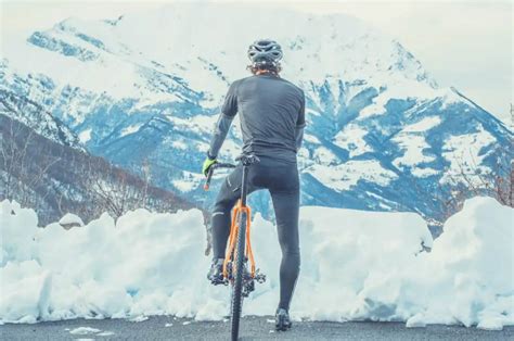 Best Winter Bike Helmets: Ensuring Warmth And Safety - The Cycling Point