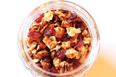 Easy and Delicious Matzah Granola - My Fair Hostess