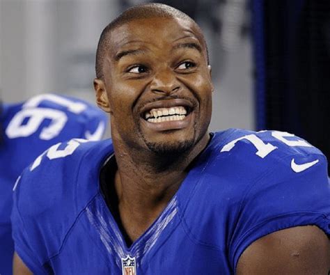 Osi Umenyiora Biography - Facts, Childhood, Family Life & Achievements