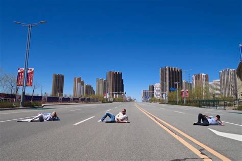 A Quick Look Around Ordos-Kangbashi Ghost City — Young Pioneer Tours